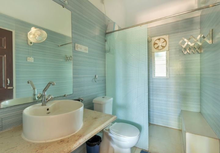 Villa-6-anjuna-goa-Bathroom-01